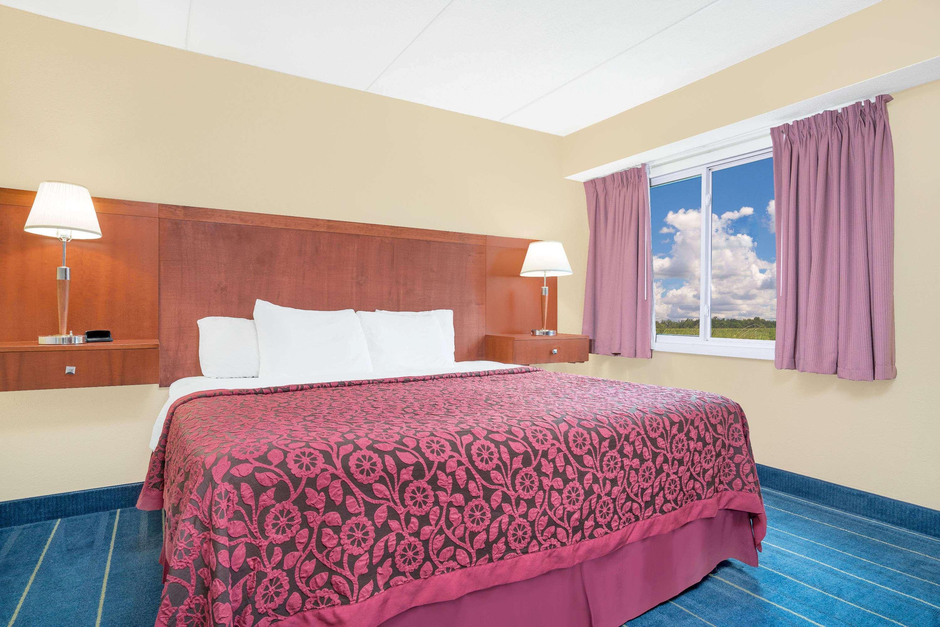 Days Inn By Wyndham Alexandria Mn Экстерьер фото