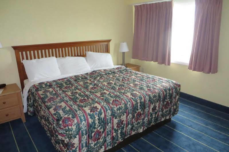 Days Inn By Wyndham Alexandria Mn Экстерьер фото