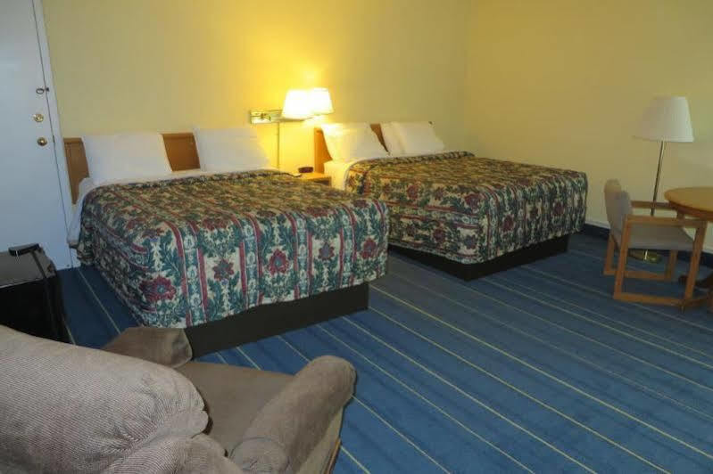 Days Inn By Wyndham Alexandria Mn Экстерьер фото