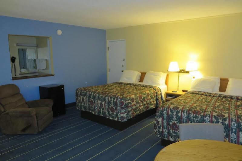 Days Inn By Wyndham Alexandria Mn Экстерьер фото