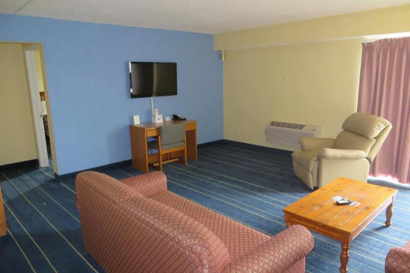Days Inn By Wyndham Alexandria Mn Экстерьер фото